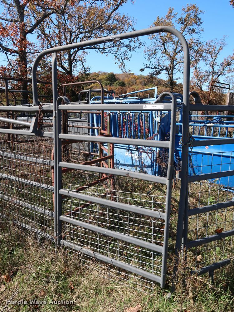 image for item JS9792 Livestock equipment