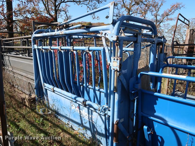 image for item JS9792 Livestock equipment