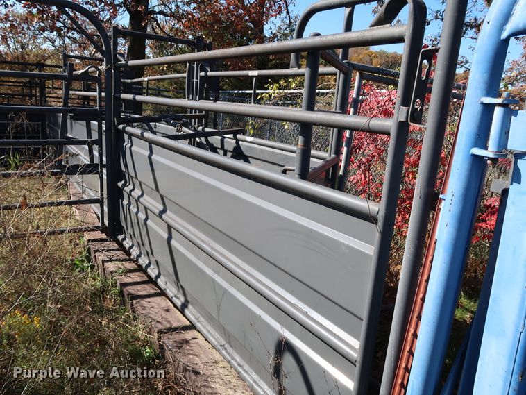 image for item JS9792 Livestock equipment