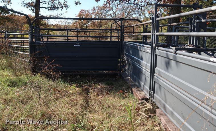 image for item JS9792 Livestock equipment