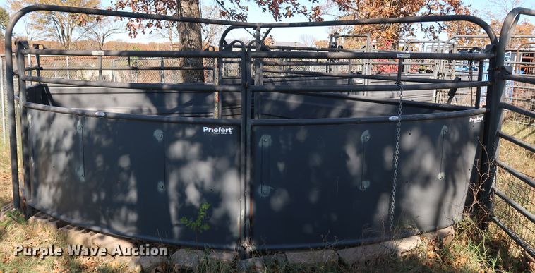 image for item JS9792 Livestock equipment