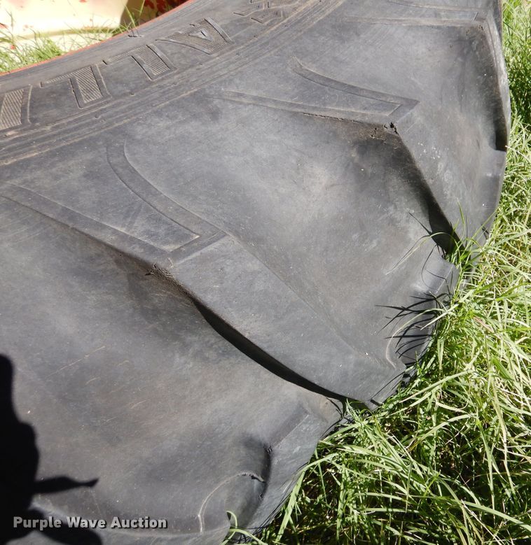 image for item JT9439 (4) tires and wheels