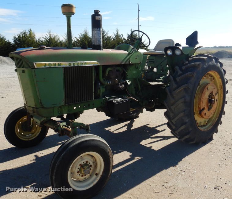 image for item JT9444 John Deere 3020  tractor