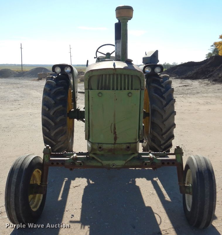 image for item JT9444 John Deere 3020  tractor