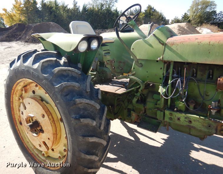 image for item JT9444 John Deere 3020  tractor