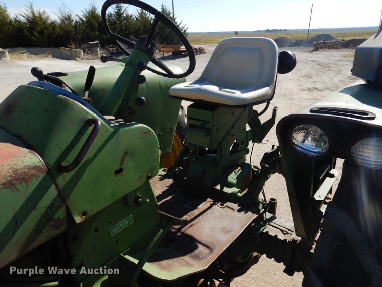 image for item JT9444 John Deere 3020  tractor