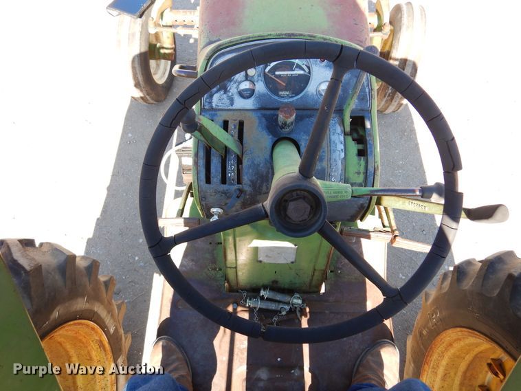 image for item JT9444 John Deere 3020  tractor