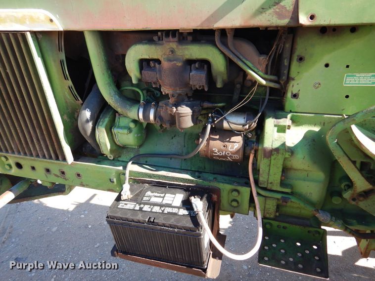 image for item JT9444 John Deere 3020  tractor