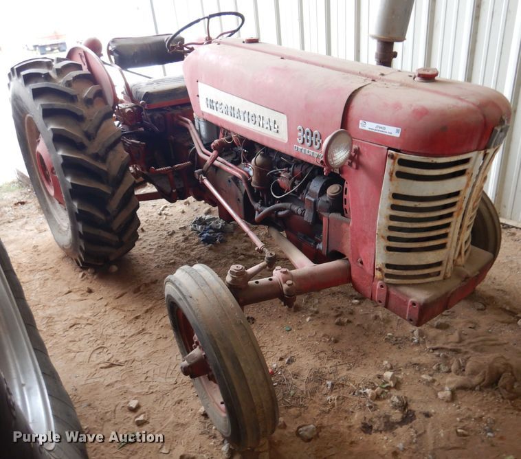 image for item JT9453 1955 International 300  tractor