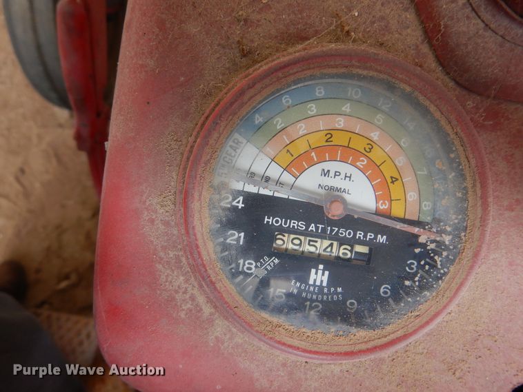 image for item JT9453 1955 International 300  tractor