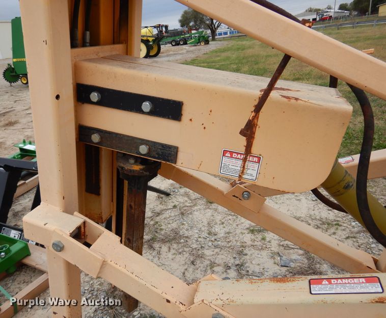 image for item JT9475 Belltec TM-48  post hole auger
