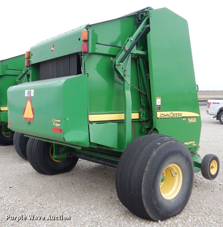 image for item KA9643 2010 John Deere 568  round baler
