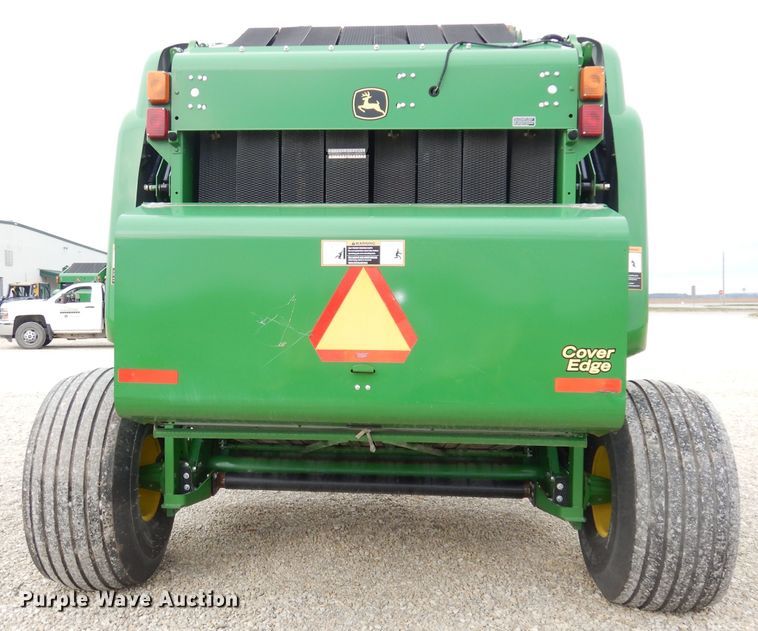 image for item KA9721 2015 John Deere 569 Premium  round baler