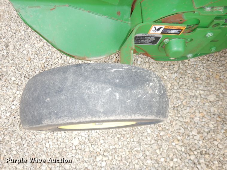 image for item KA9721 2015 John Deere 569 Premium  round baler