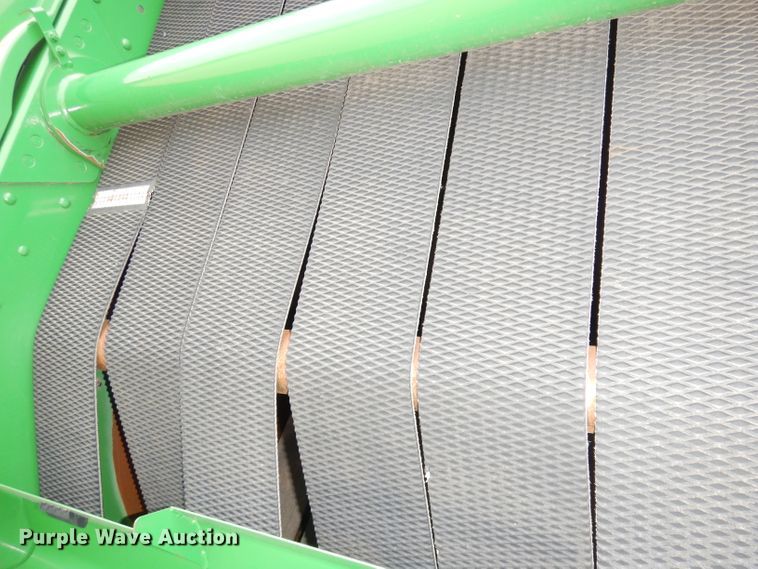 image for item KA9721 2015 John Deere 569 Premium  round baler