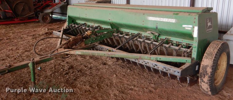 image for item KQ9628 John Deere 450  grain drill
