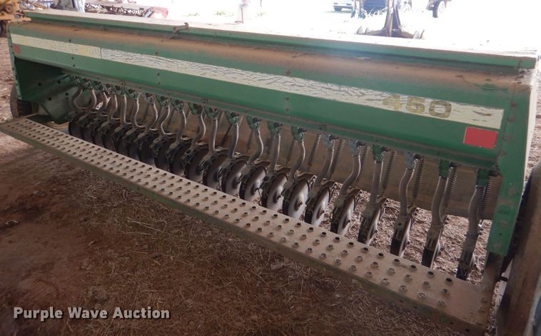 image for item KQ9628 John Deere 450  grain drill