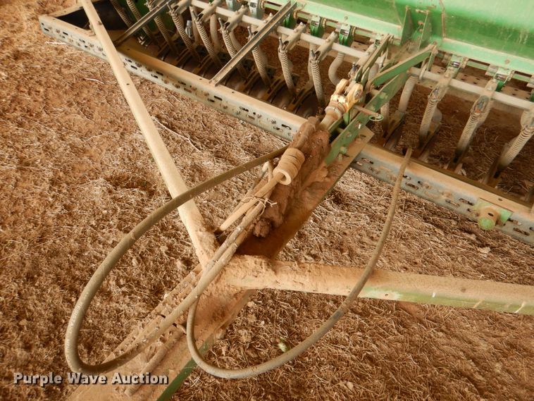 image for item KQ9628 John Deere 450  grain drill