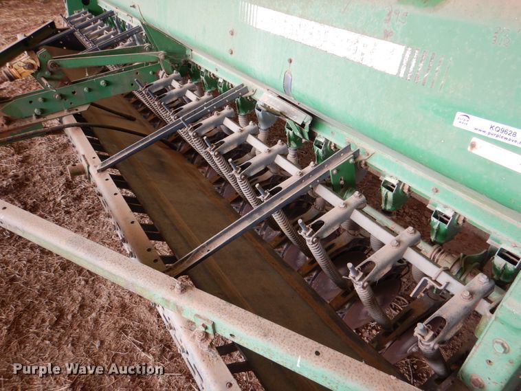 image for item KQ9628 John Deere 450  grain drill