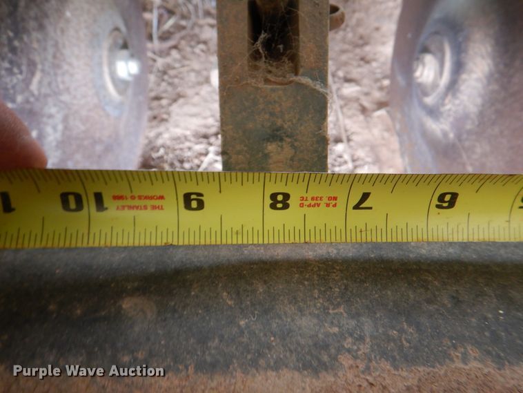 image for item KQ9628 John Deere 450  grain drill