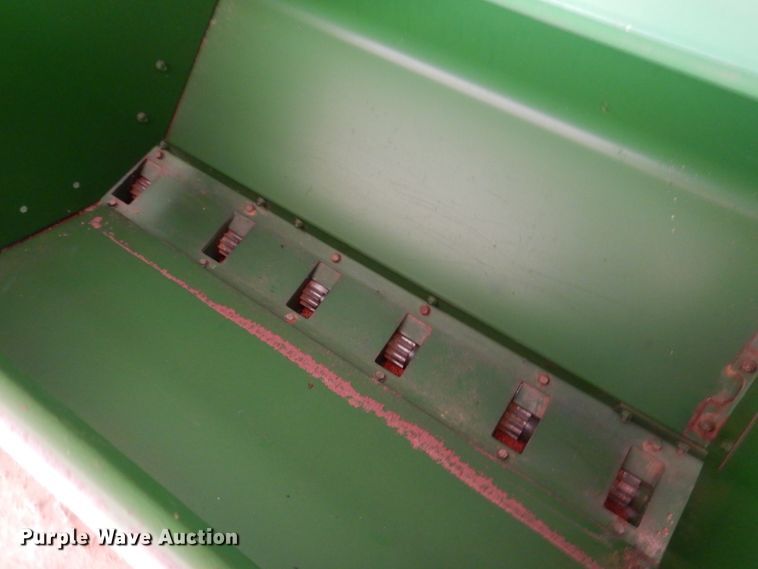 image for item KQ9628 John Deere 450  grain drill