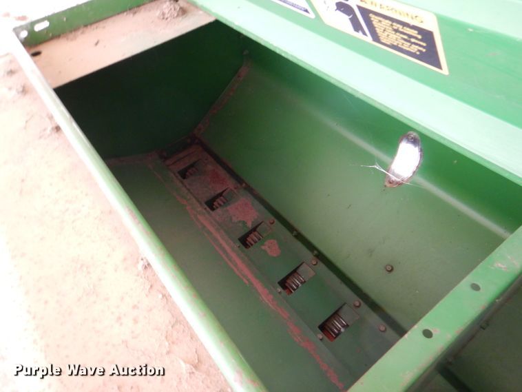image for item KQ9628 John Deere 450  grain drill