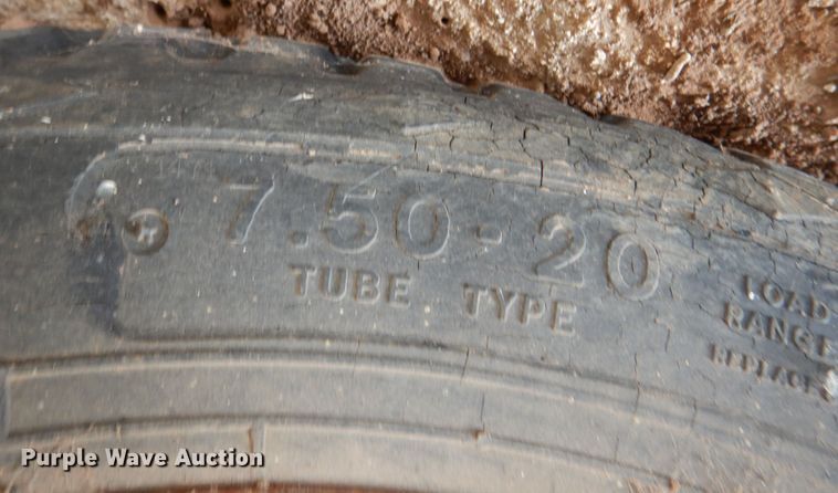 image for item KQ9628 John Deere 450  grain drill