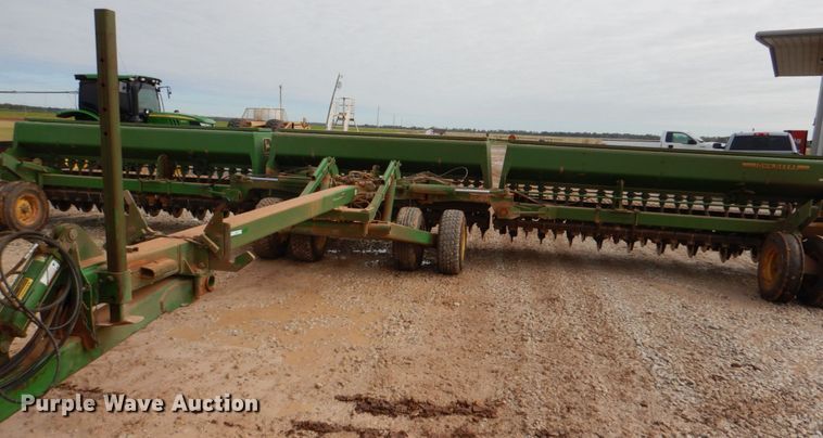 image for item KQ9631 John Deere 455  grain drill