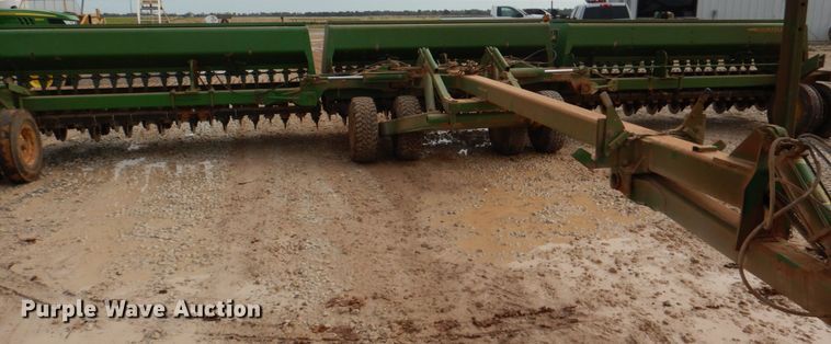 image for item KQ9631 John Deere 455  grain drill
