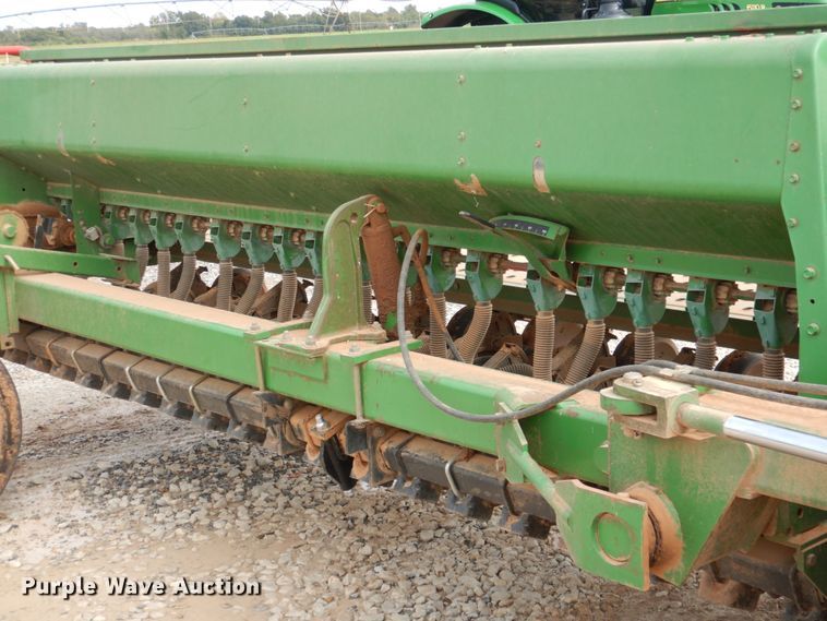 image for item KQ9631 John Deere 455  grain drill