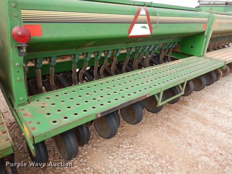 image for item KQ9631 John Deere 455  grain drill