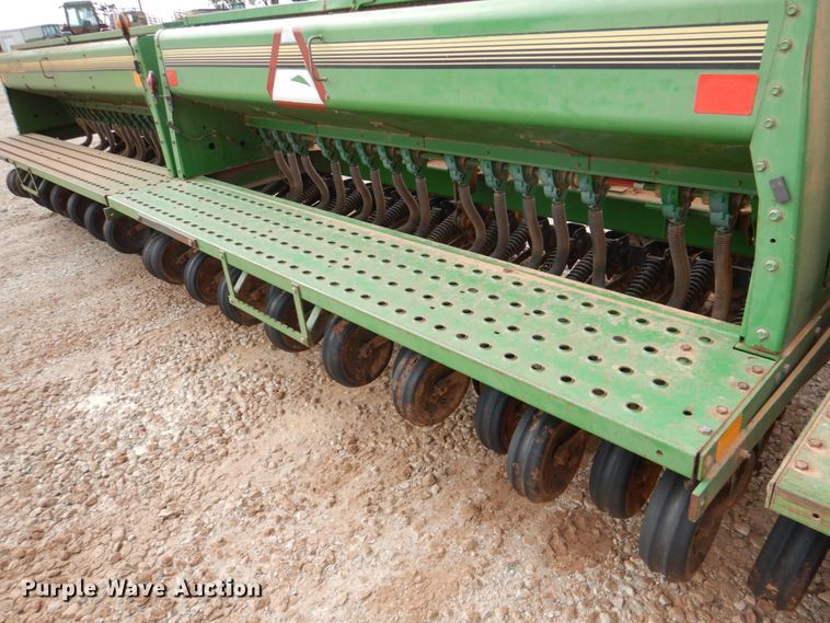 image for item KQ9631 John Deere 455  grain drill