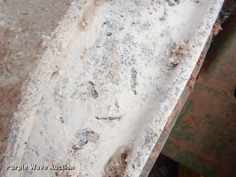 image for item KQ9631 John Deere 455  grain drill