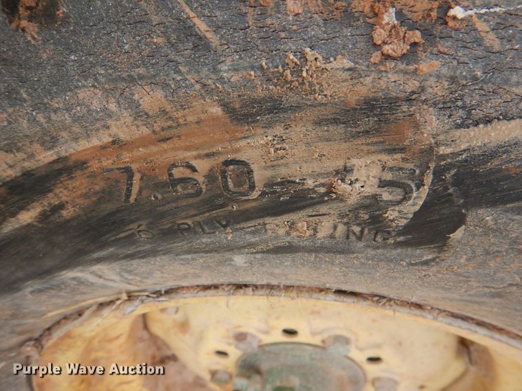 image for item KQ9631 John Deere 455  grain drill