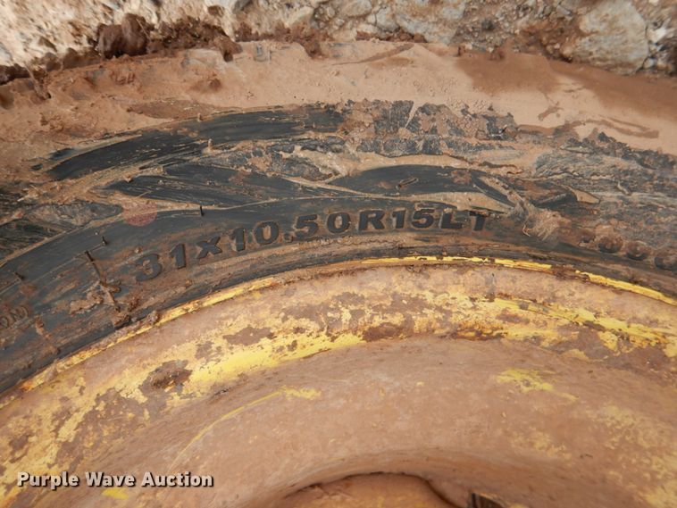 image for item KQ9631 John Deere 455  grain drill