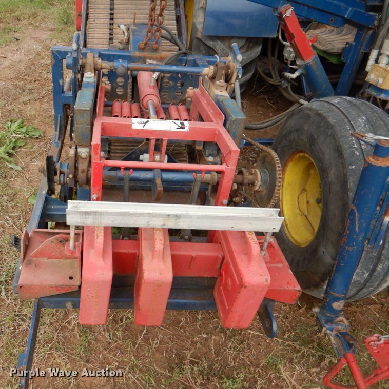 image for item KQ9632 Brouwer 1570 Stack IT  sod harvester