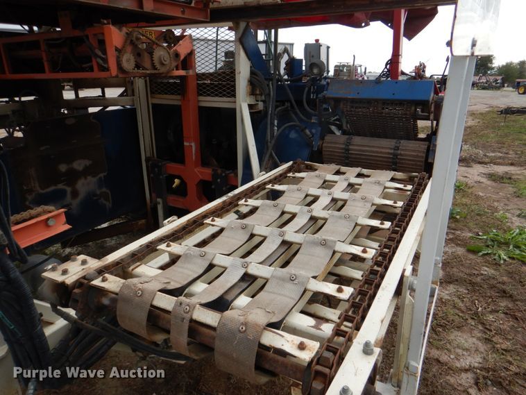 image for item KQ9632 Brouwer 1570 Stack IT  sod harvester