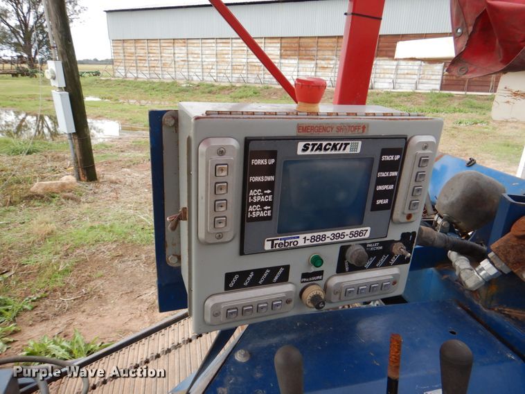 image for item KQ9632 Brouwer 1570 Stack IT  sod harvester