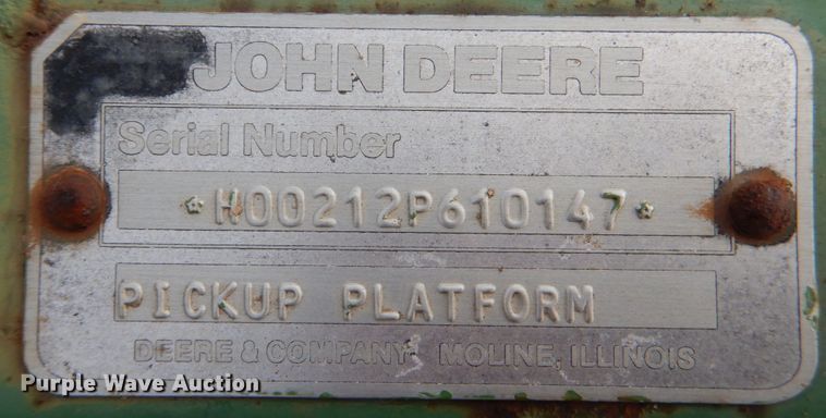 image for item KQ9637 John Deere 212  pickup head