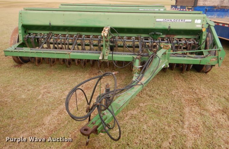 image for item KQ9638 John Deere 450  grain drill