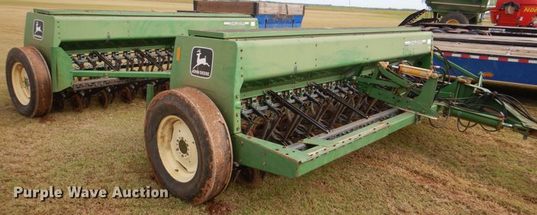 image for item KQ9638 John Deere 450  grain drill