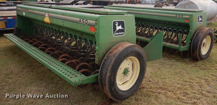 image for item KQ9638 John Deere 450  grain drill