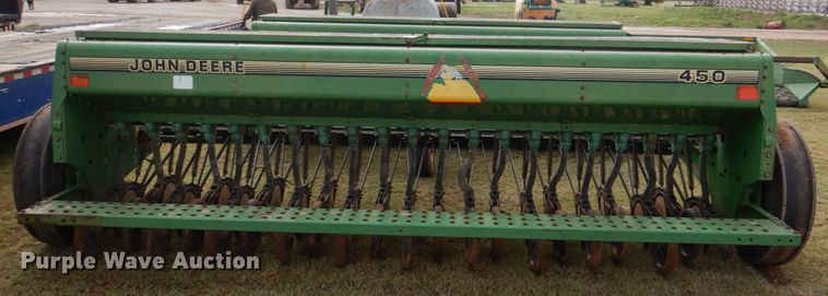 image for item KQ9638 John Deere 450  grain drill