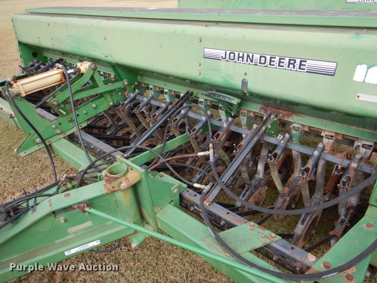 image for item KQ9638 John Deere 450  grain drill