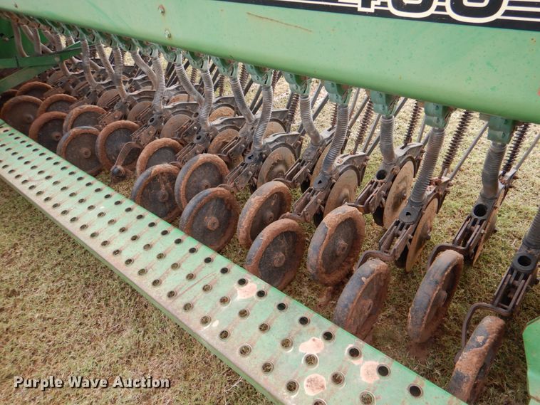 image for item KQ9638 John Deere 450  grain drill