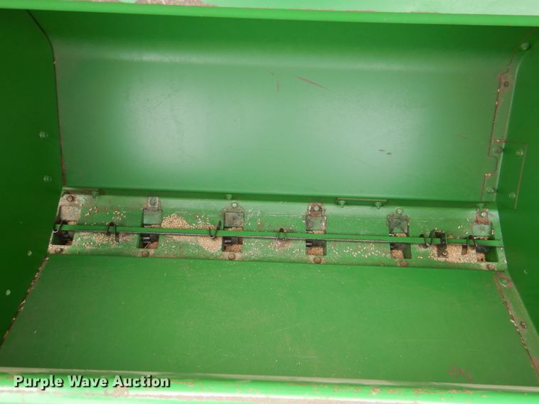 image for item KQ9638 John Deere 450  grain drill