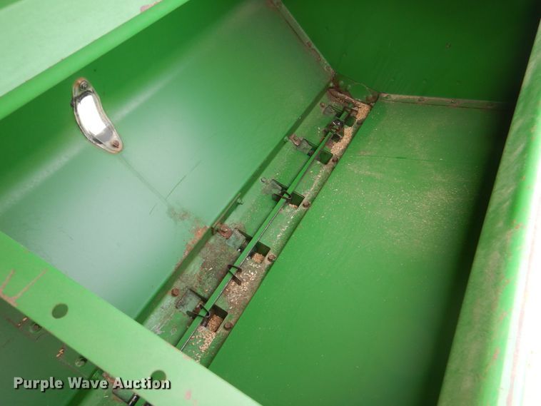 image for item KQ9638 John Deere 450  grain drill