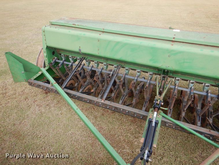 image for item KQ9638 John Deere 450  grain drill