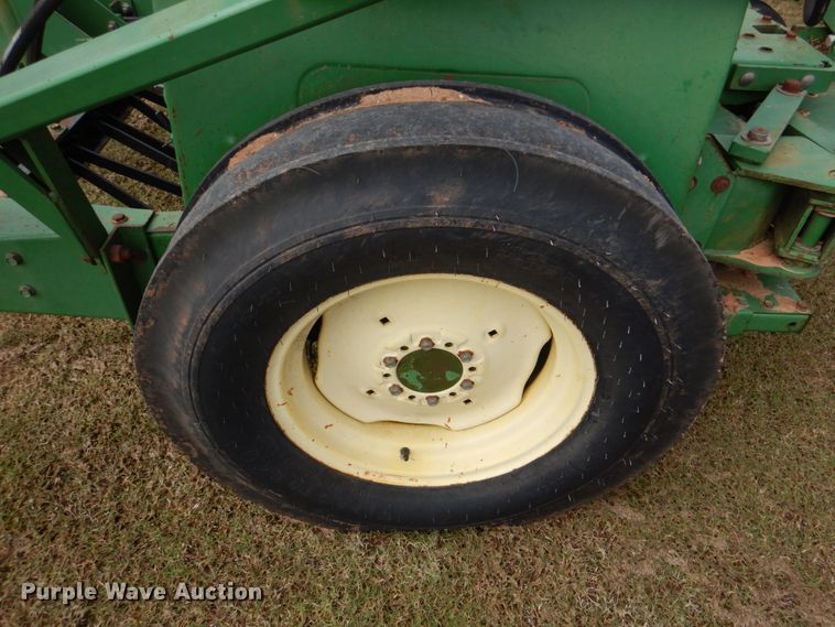 image for item KQ9638 John Deere 450  grain drill