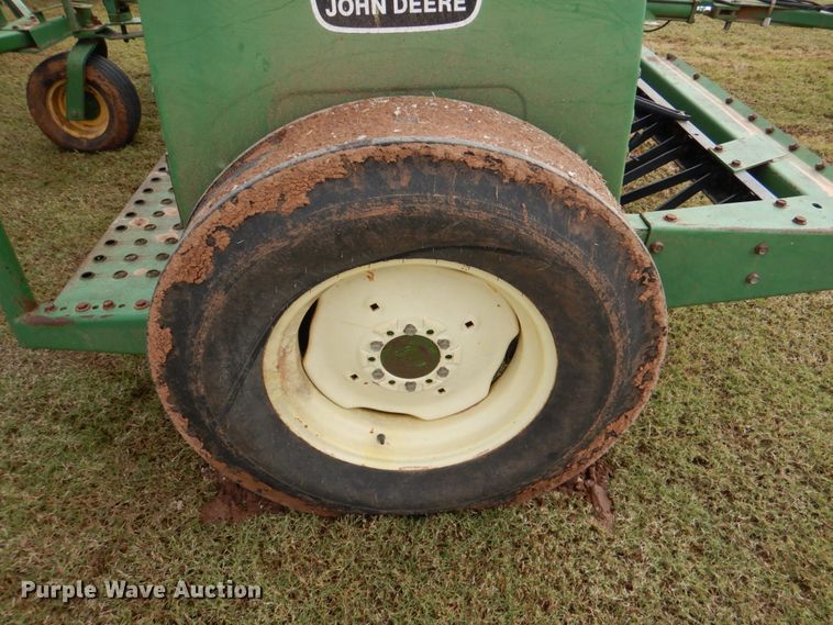 image for item KQ9638 John Deere 450  grain drill